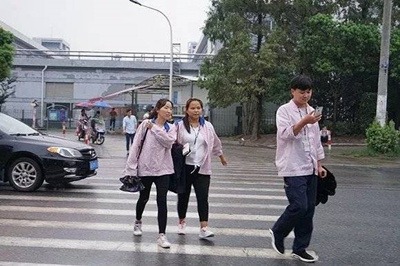 上海：6万村镇青年造出全球一半iPhone-激流网