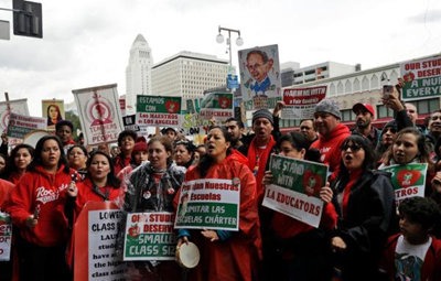 洛杉矶爆发大规模教师抗议，三万名教师罢课要求涨薪-激流网